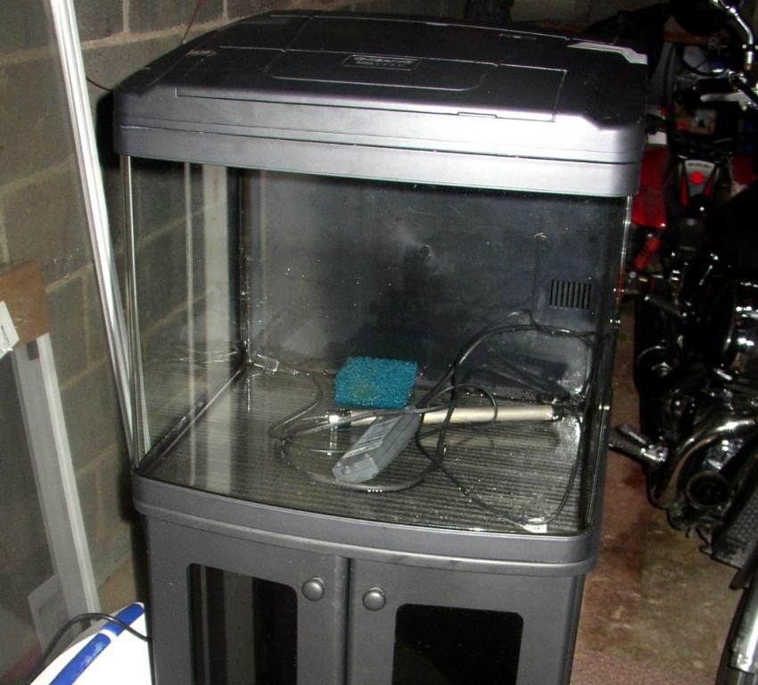 Click image for larger version

Name:	bio cube close up.jpg
Views:	68
Size:	80.2 KB
ID:	43136
