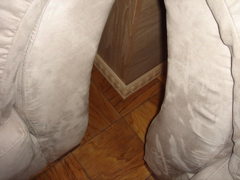 2008_0216100g-square-stand0003.jpg