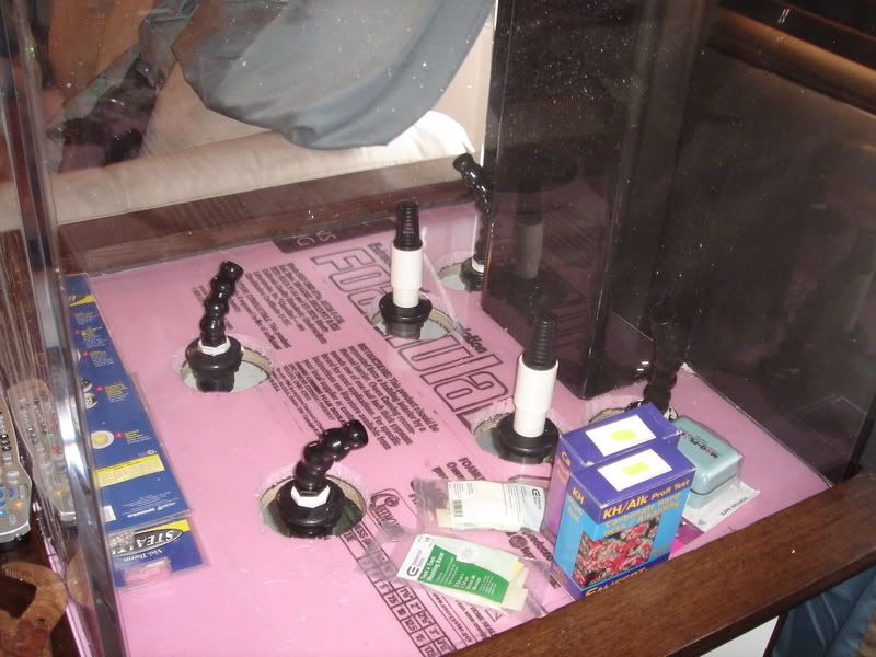 2008_0316london-tank_plumbing0039.jpg