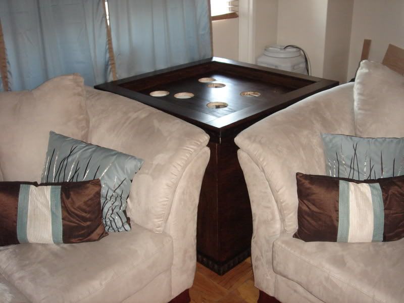 2008_0220100g-square-stand0004.jpg