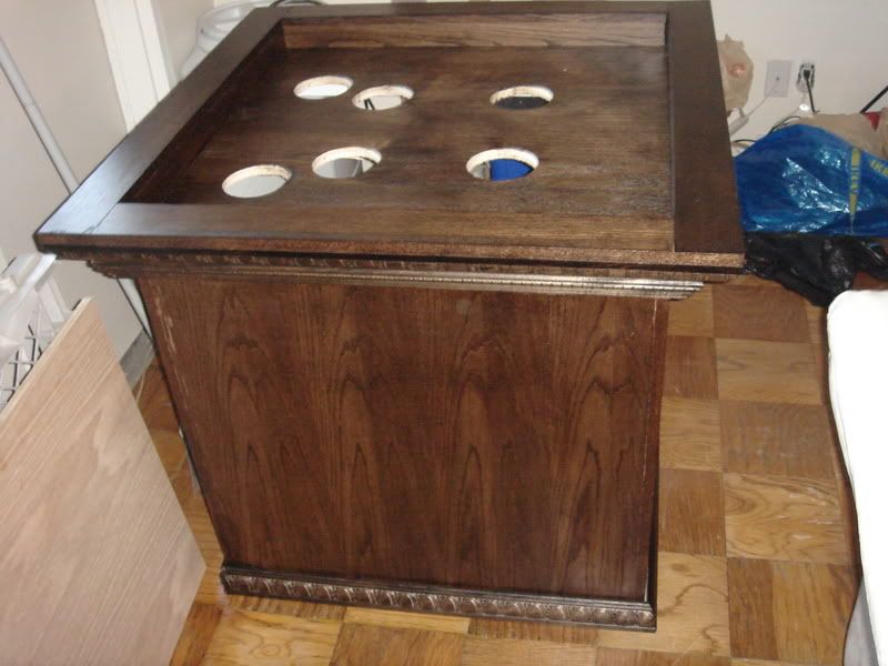 2008_0220100g-square-stand0003.jpg
