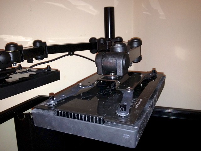6729564897_5caecdc841_z.jpg